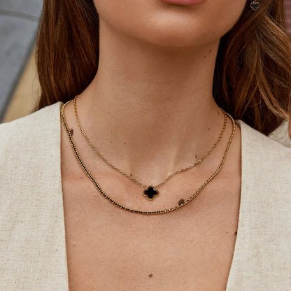 Collar Clover Negro